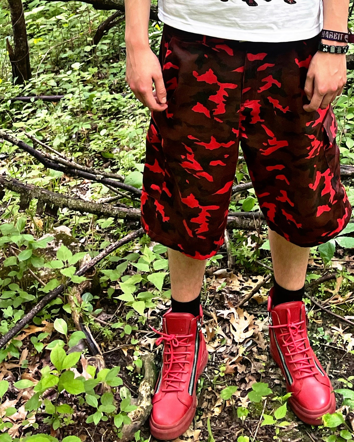 “BLOODY” CARGO SHORTS