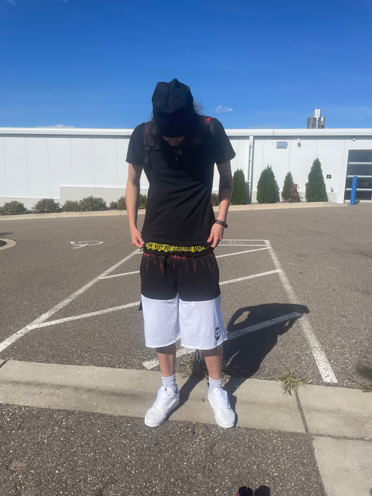 “2TONE” shorts